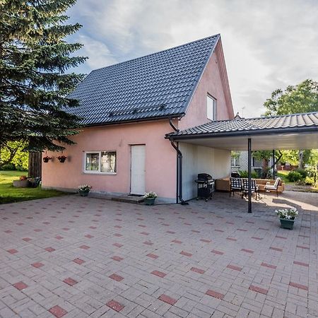 페르누 Lubja Holiday House 빌라 외부 사진